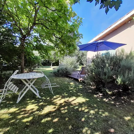 La Petite Maison Vakantiehuis Espiet